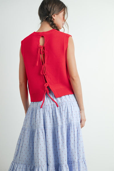 strike a cord tie back knit tank | red
