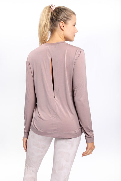 peekaboo back active top | iris