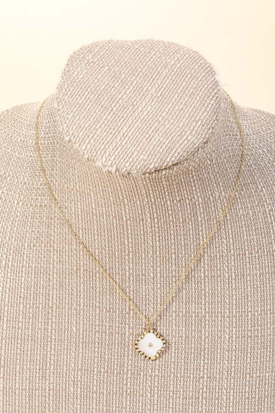 large quatrefoil pendant necklace!