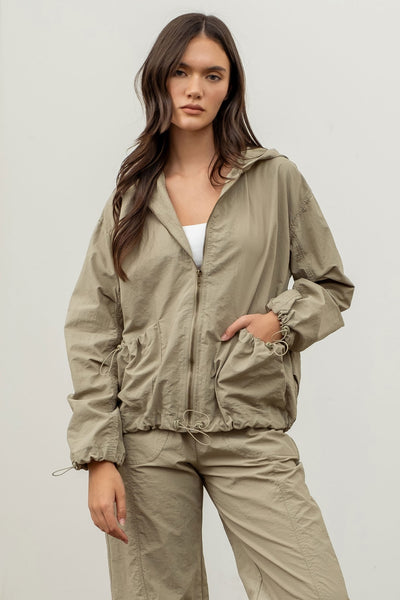 enjoying the moment windbreaker | light olive