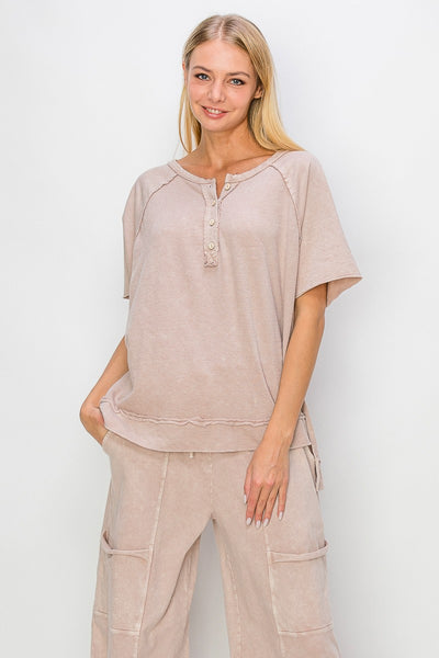 a little unpredictable mineral wash top | clay