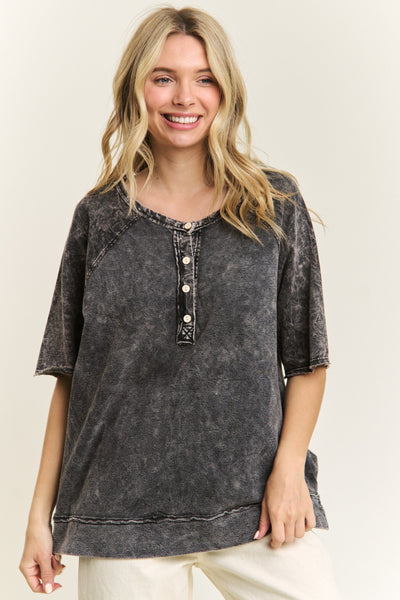 a little unpredictable mineral wash top | ashed black