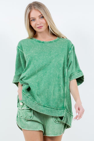 living a dream mineral wash top | green