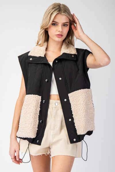 cabin dreams color block sherpa vest | black