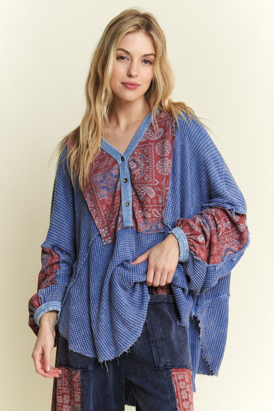 easy to imagine paisley mineral wash henley top | denim blue