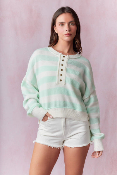 a hint of glow stripe button detail oversized sweater | mint + white