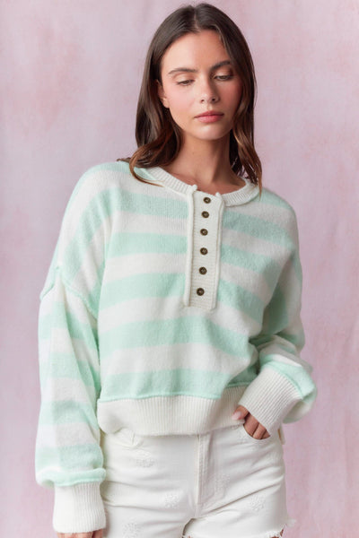 a hint of glow stripe button detail oversized sweater | mint + white