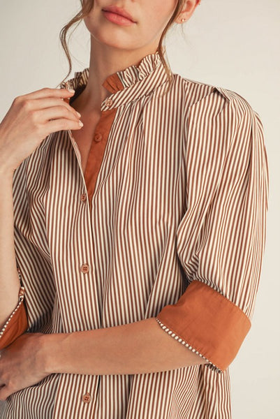 let's get going striped button up top | mocha