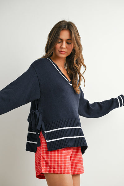 fall feels striped trim knit sweater | navy