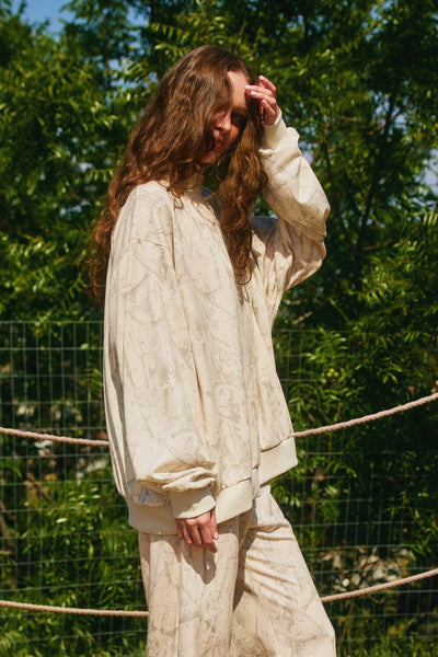 hidden details camo oversized mock neck camo sweatshirt | taupe