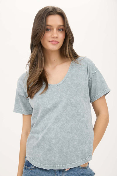 just a feeling washed scoop neck tee | green