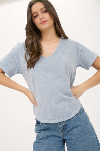 just a feeling washed scoop neck tee | slate blue