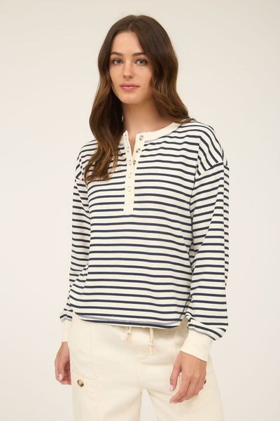 gloss over it stripe henley snap button top | navy + white