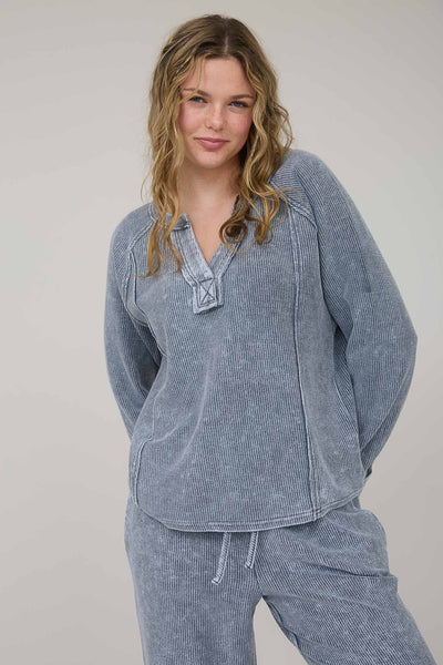 in no rush washed rib top | indigo blue
