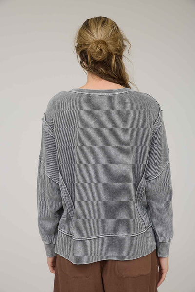 welcome back washed exposed seam pullover | charcoal