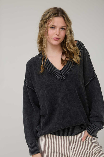 live freely washed oversized knit pullover | charcoal