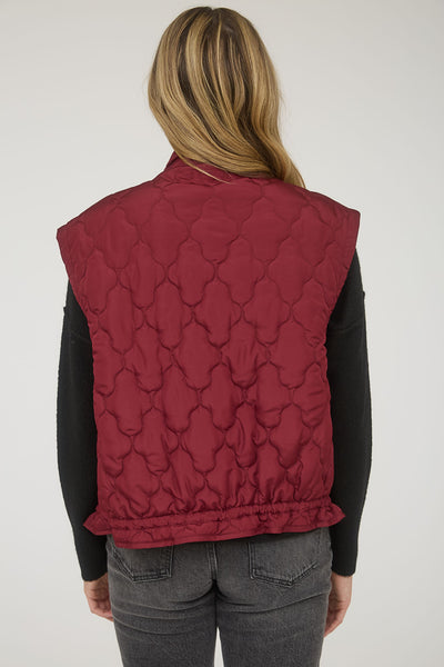 into the groove tie detail quilted puffer vest | burgundy
