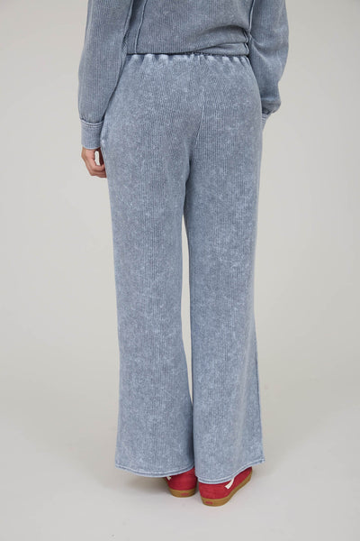 in no rush washed high waist lounge pants | indigo blue