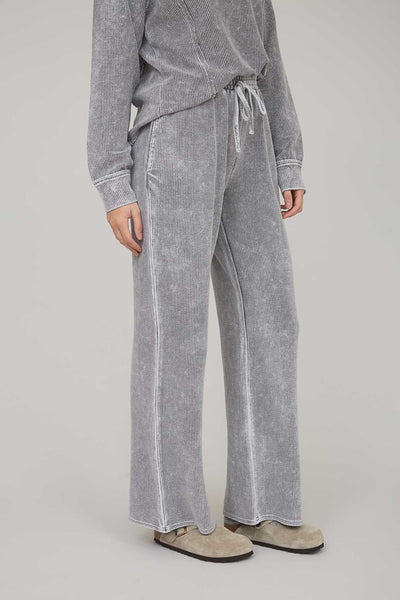 in no rush washed high waist lounge pants | charcoal
