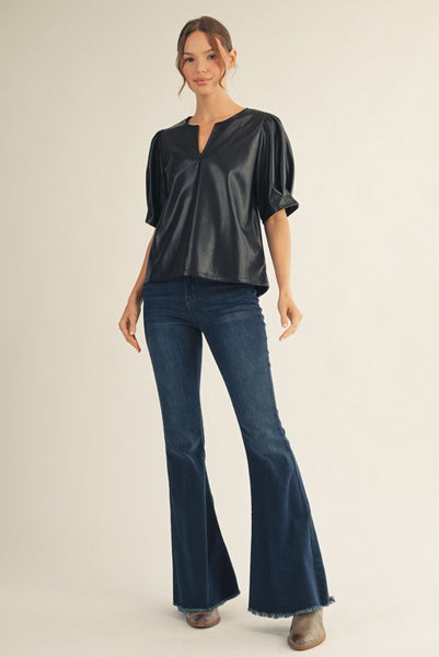 share your story pintuck sleeve faux leather top | black