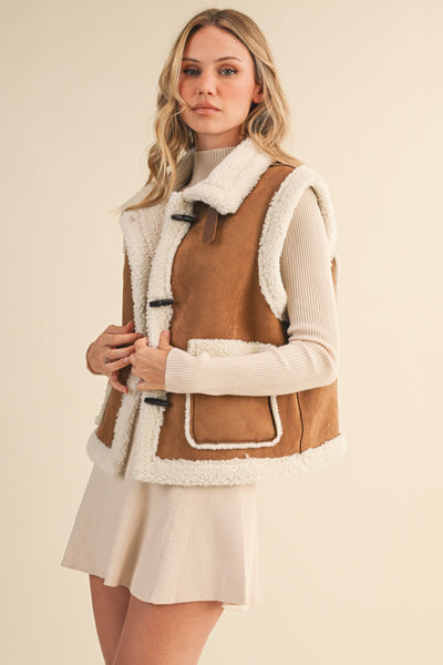hold your horses toggle button suede vest | taupe