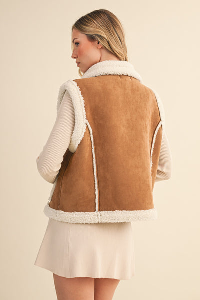 hold your horses toggle button suede vest | taupe