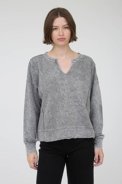 stay close washed exposed seam top | black