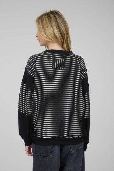 it's a need contrast stripe knit top | black