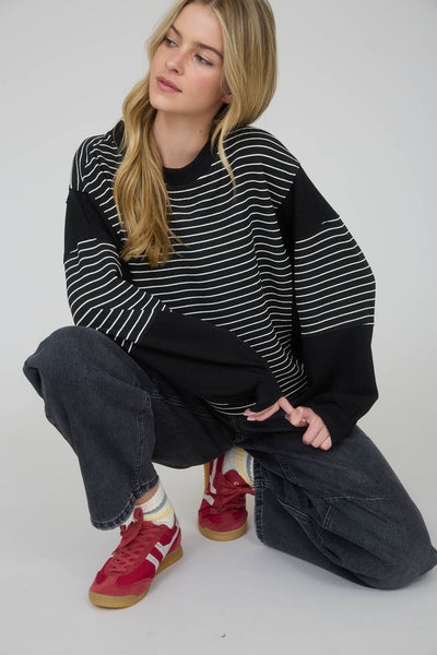 it's a need contrast stripe knit top | black
