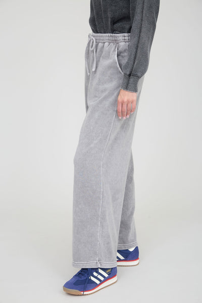 running the show washed wide leg lounge pants | charcoal