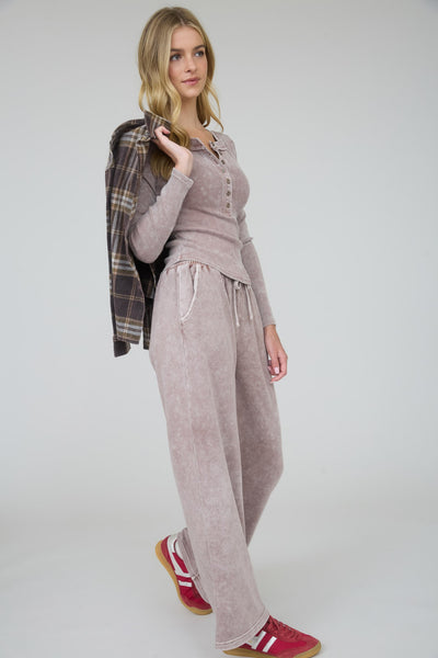 running the show washed wide leg lounge pants | cocoa