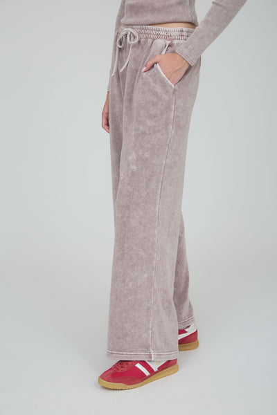 running the show washed wide leg lounge pants | cocoa