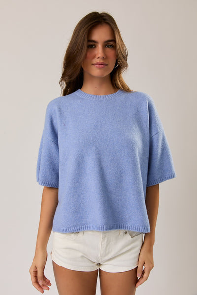 weekend wandering short sleeve boxy sweater | light blue