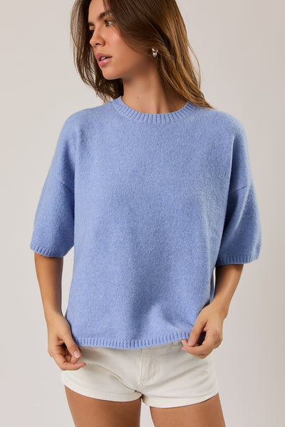 weekend wandering short sleeve boxy sweater | light blue
