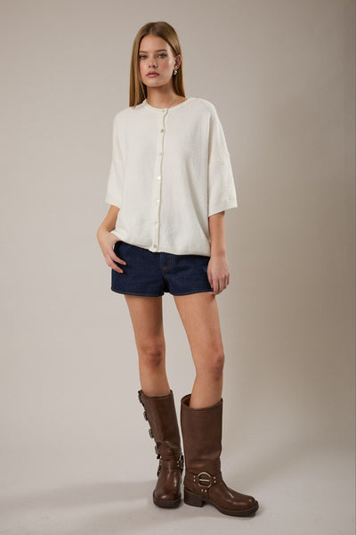 crossing the line short sleeve cardigan | white