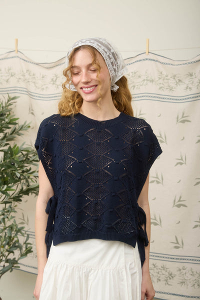 lost in love clip dot side tie sleeveless knit top | navy
