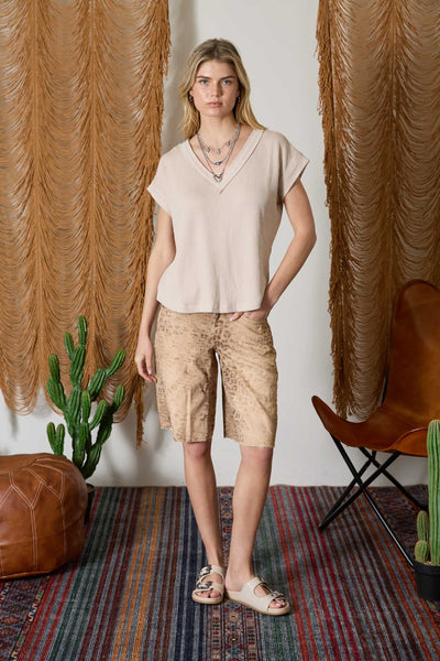 casual staple short sleeve ribbed knit | light khaki