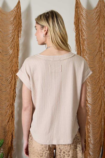 casual staple short sleeve ribbed knit | light khaki