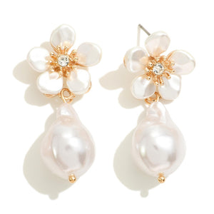 floral pearl drop earrings | white
