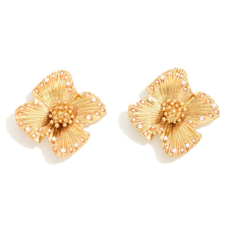 flower stud earrings + pearls | gold