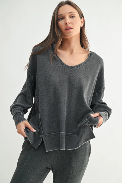dream about you oversized waffle knit top | black