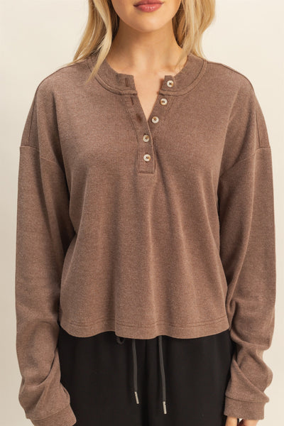moving day mineral wash henley | brown