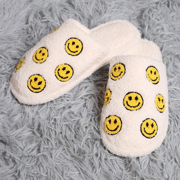 super smiley slippers | white
