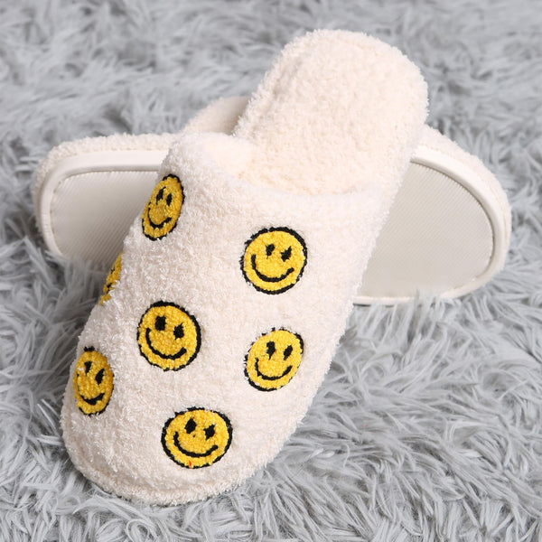 super smiley slippers | white