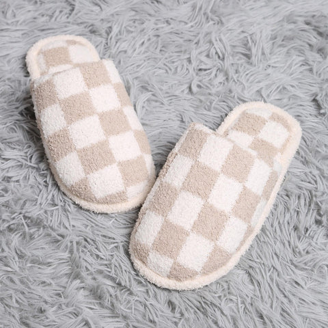 checkered slippers | beige
