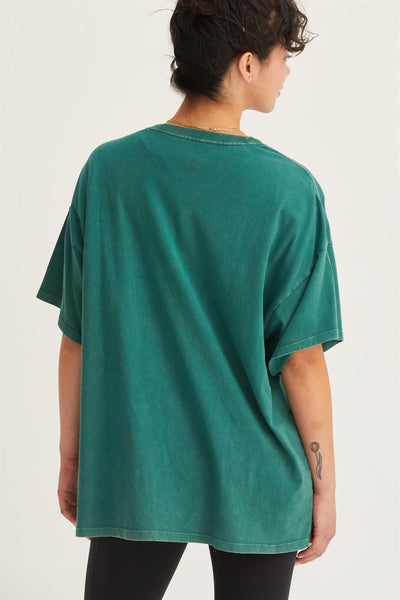 live out loud oversized distressed tee | dark green