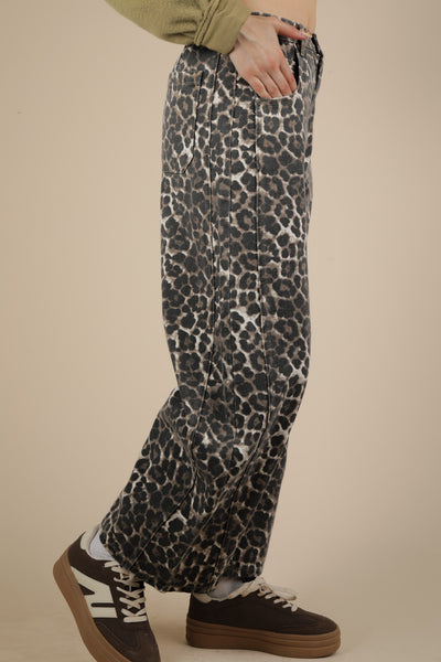 kylie leopard print barrel jeans | mocha