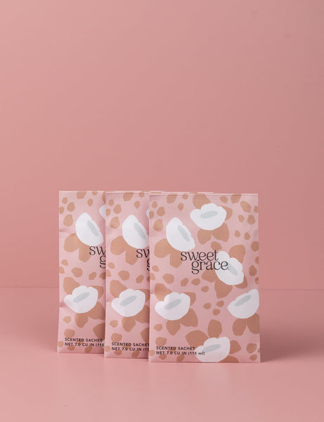 sweet grace scented sachet | modern flower
