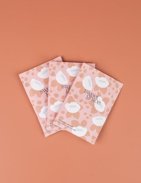 sweet grace scented sachet | modern flower