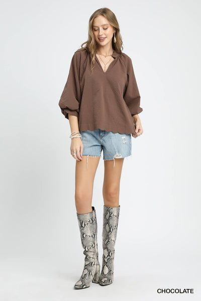 embracing more textured balloon sleeve top | chocolate